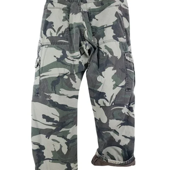 Wrangler Camo Cargo Pants Mens Size 36x30 Relaxed Fit Outdoor Wear - Picture 2 of 11